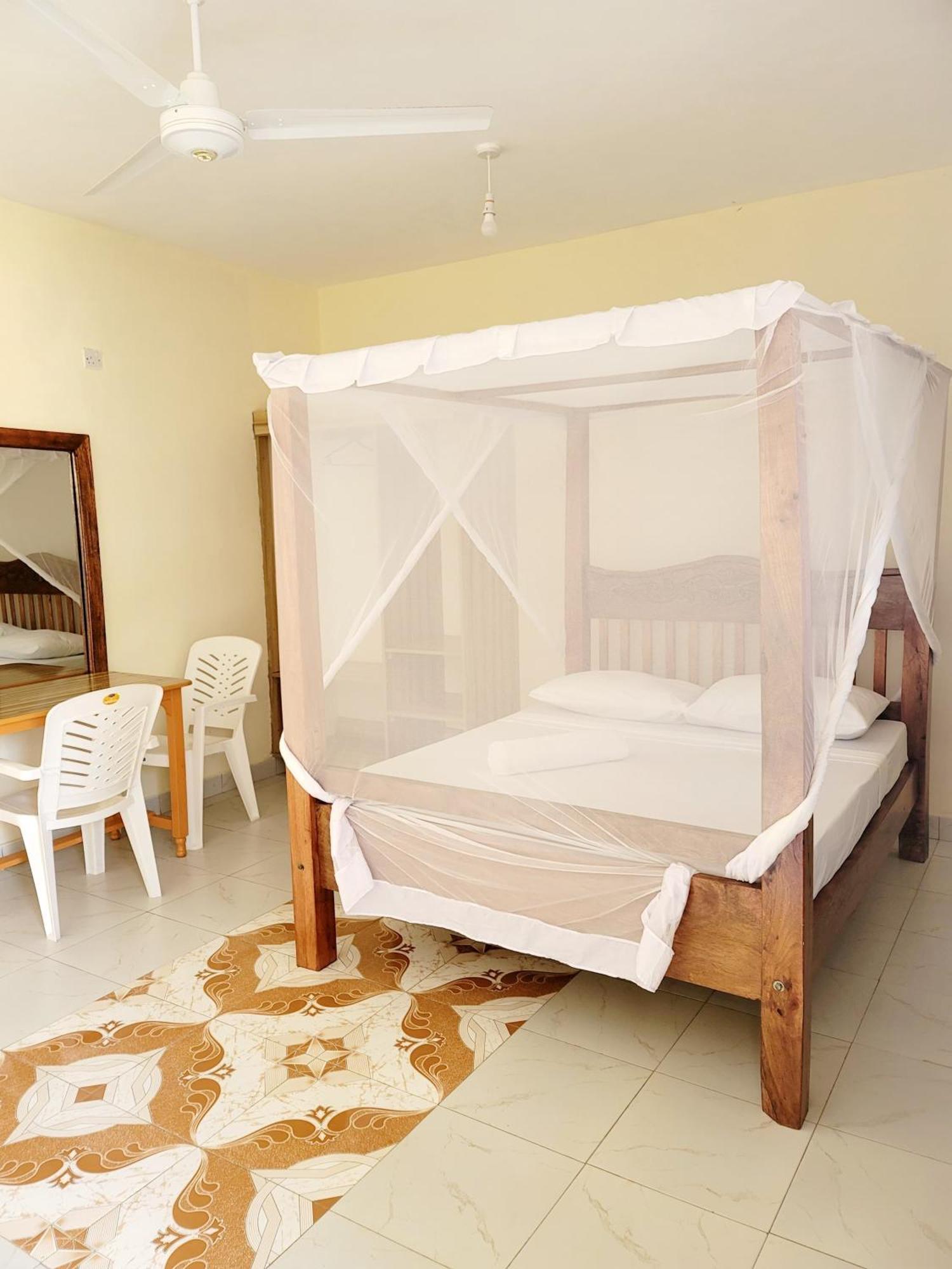 Casuarina Lounge Hotel Malindi Luaran gambar